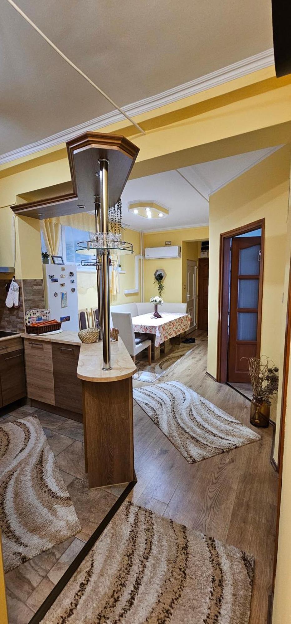 Anna Gyoengye Apartman Debrecen Exterior photo